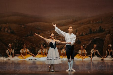 Evelina Godunova Michal Krcmar La Fille Mal Gardee ballet Teatro Lirico di Cagliari (14)