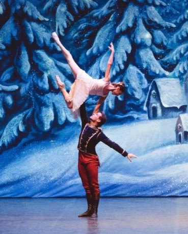 Yolanda Correa Michal Krcmar ballet Nutcracker production (1)