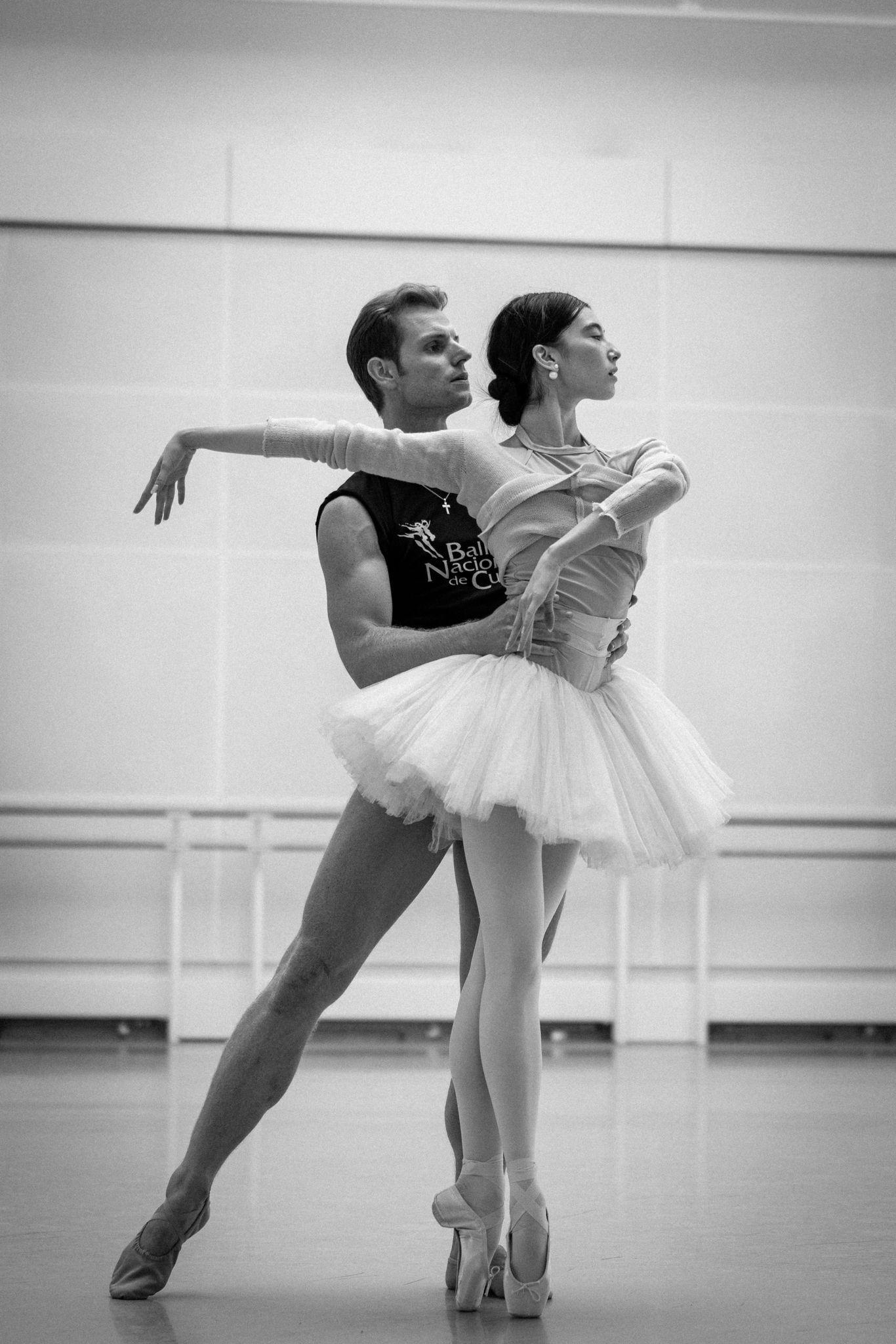 Royal ballet Swan lake Chloe Misseldine Michal Krcmar Photo Dancersdiary (1)