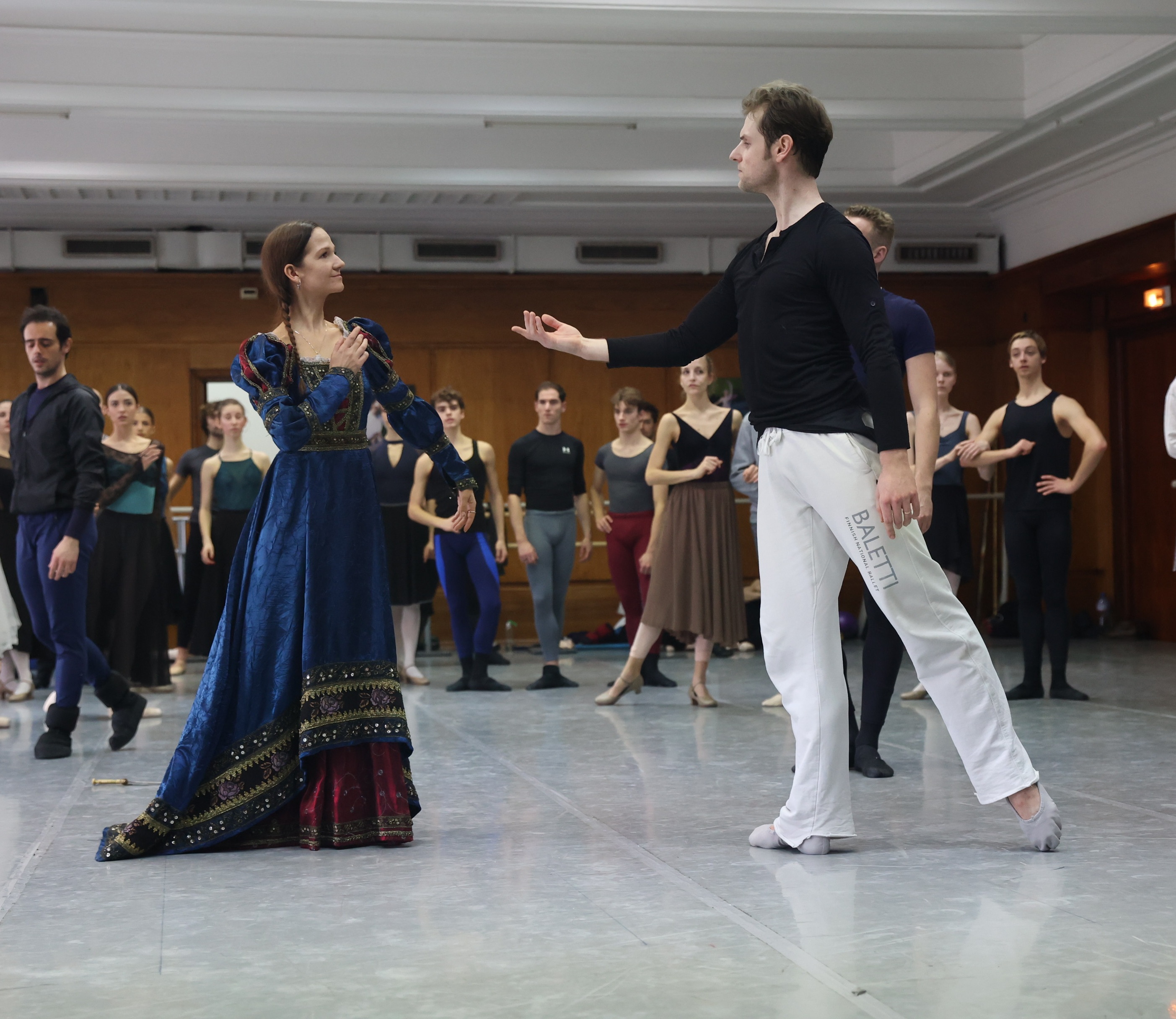 Giselle Maria Kochetkova Albrecht Michal Krcmar Bugaria Sofias national Opera Ballet (3)