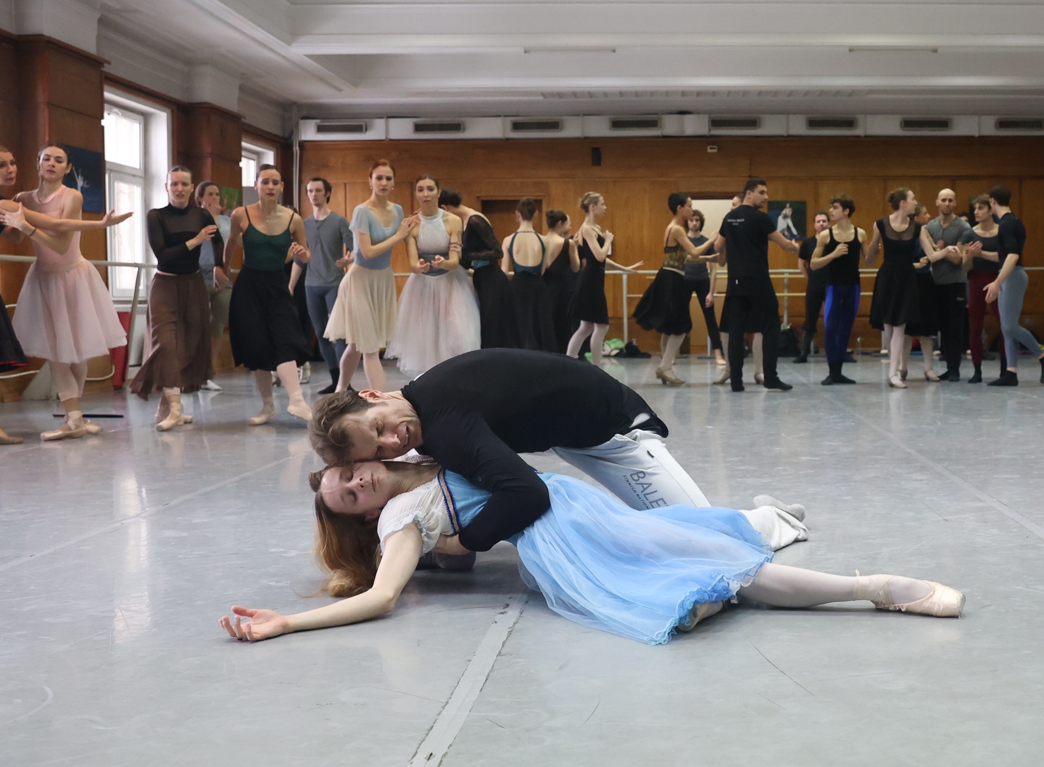 Giselle Maria Kochetkova Albrecht Michal Krcmar Bugaria Sofias national Opera Ballet (8)