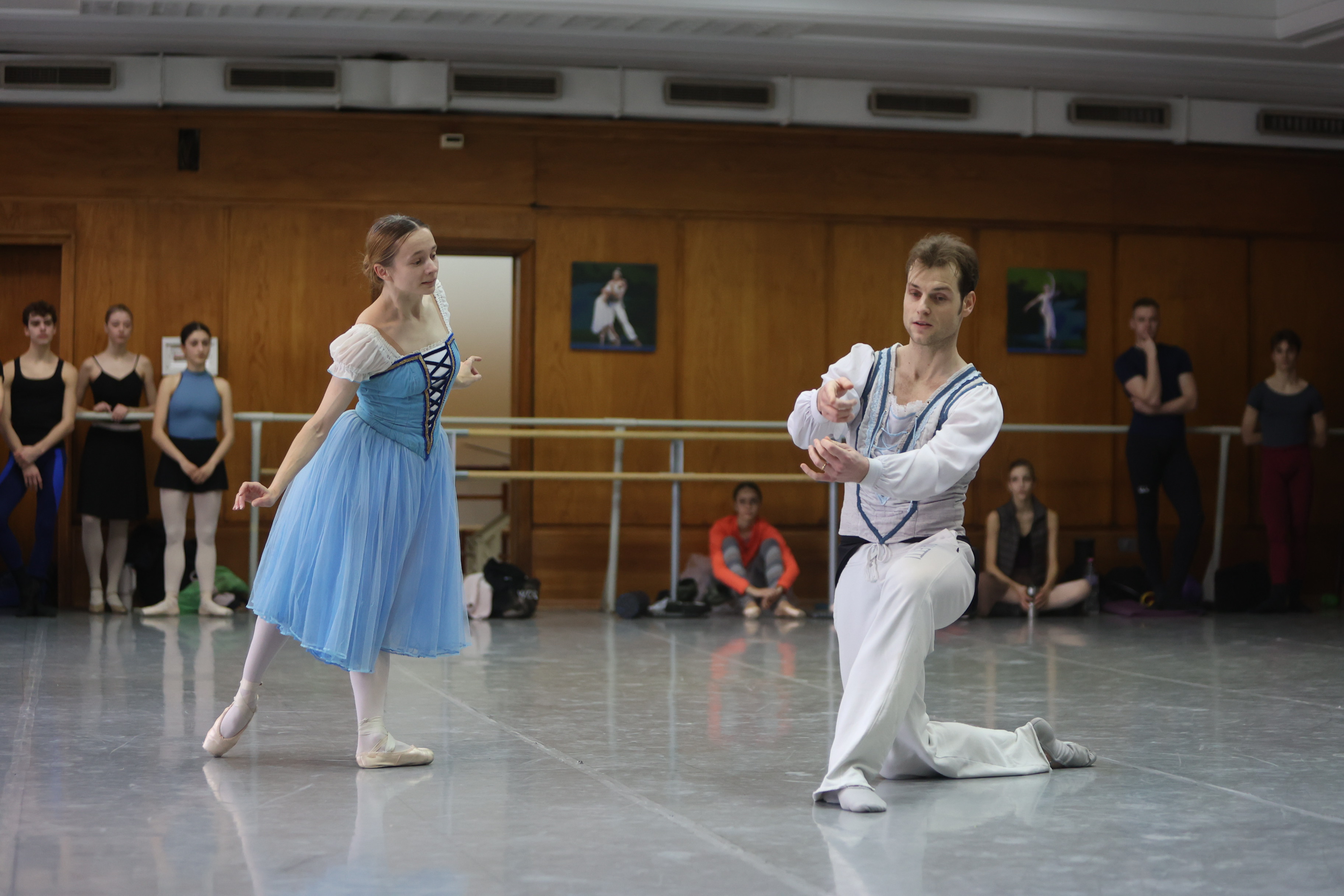 Giselle Maria Kochetkova Albrecht Michal Krcmar Bugaria Sofias national Opera Ballet (13)