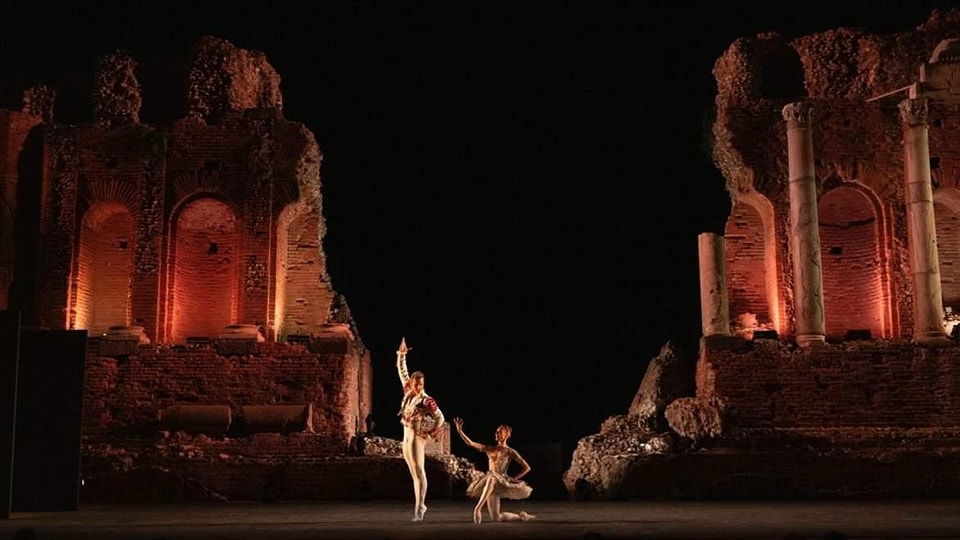 Tatyjana Melnik Michal Krcmar Roberto Bolle and Friends Teatro Antico di Taormina (1)